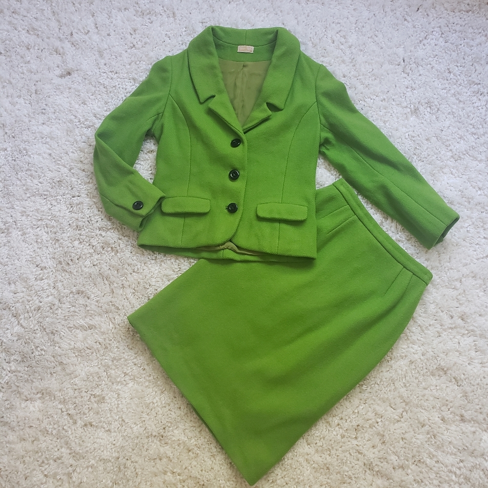 1960s 1970s Vintage Apple Green Wool Skirt Blazer Set Bonwit Tellers - Picture 7 of 11